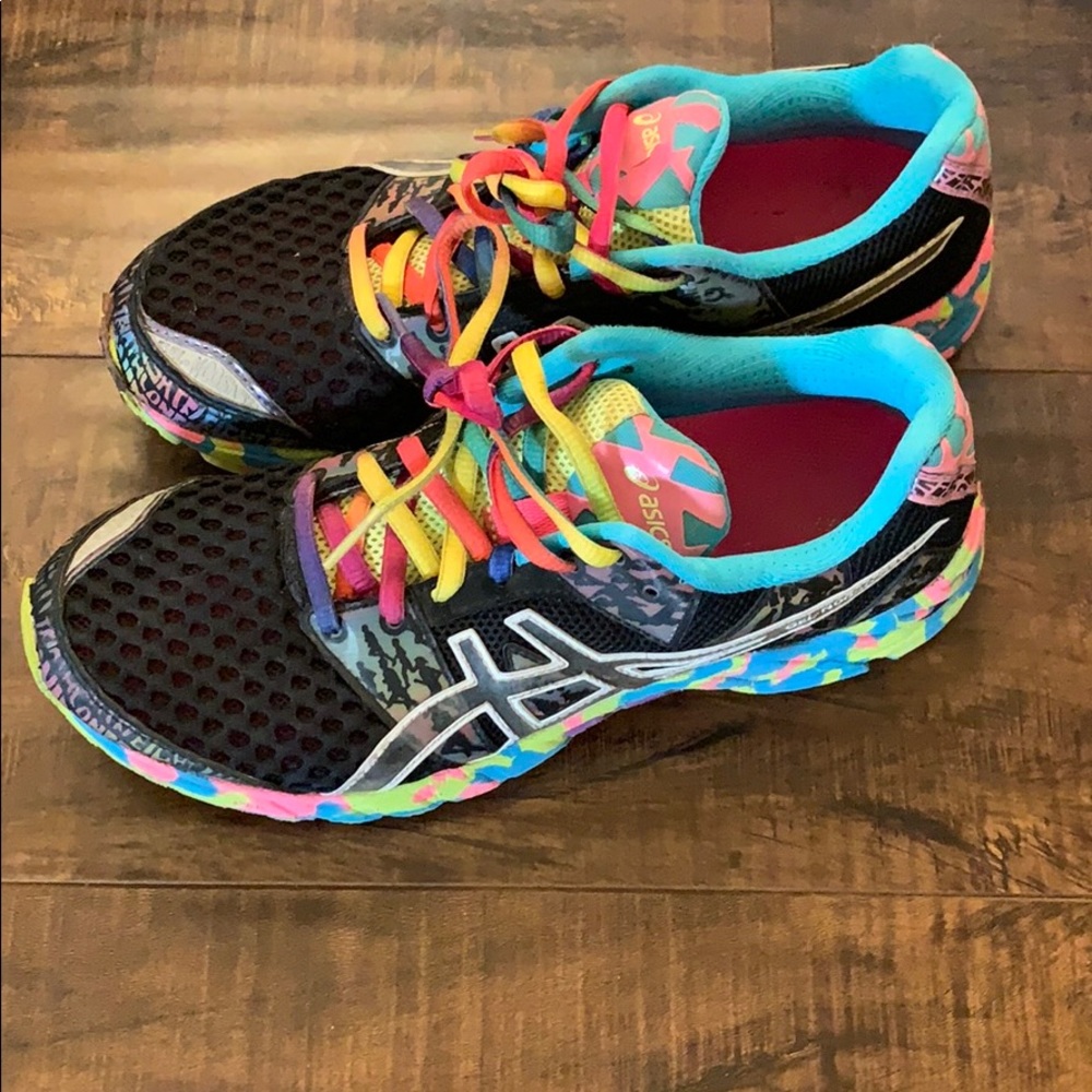 ASICS running/athleisure shoes
